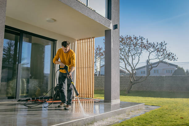 Best Animal Enclosure Cleaning  in Gleed, WA